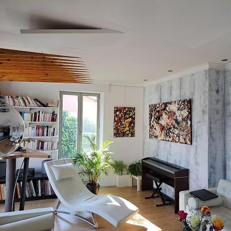 L'Appartement - Chambre Avec Salle De Bains Et Wc Dans Une Galerie D'Art Montbéliard المظهر الخارجي الصورة